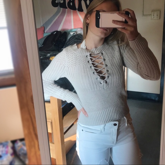 Express Sweater - Picture 2 of 8